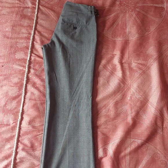 Slack - Picture 2 of 4